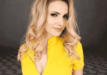 MeetNiceRussian registration model in yellow